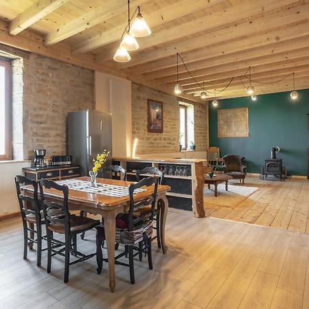 Presilly  Appartement De Charme Dans Une Maison Isolee מראה חיצוני תמונה